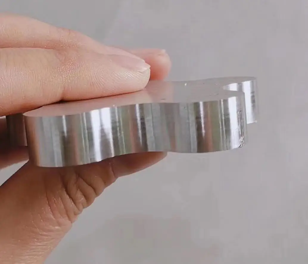 Full enclosed protective fiber laser cutting machine for metal sheet full covered fiber laser cutter