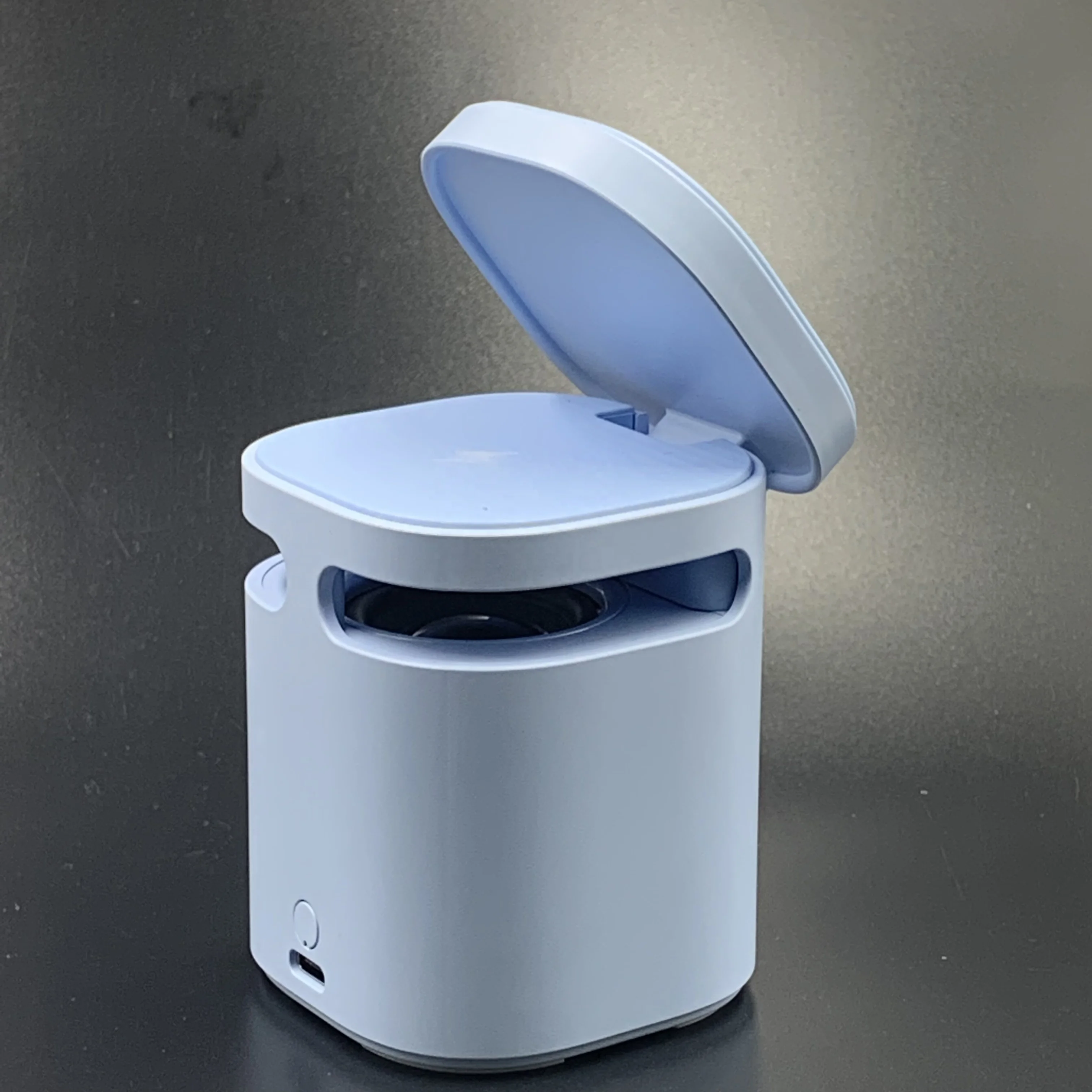 HI-FI умный динамик Беспроводное зарядное устройство BT динамик Звуковая технология Беспроводное зарядное устройство