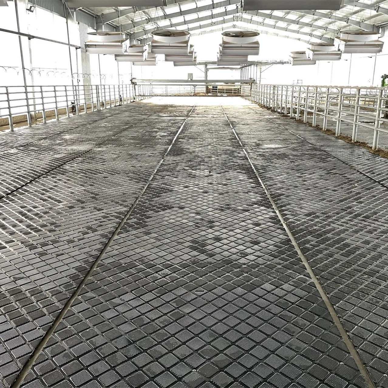 Animal Husbandry Use Cow Horse Sow Rubber Matting Stable Horse Rubber Floor Mat