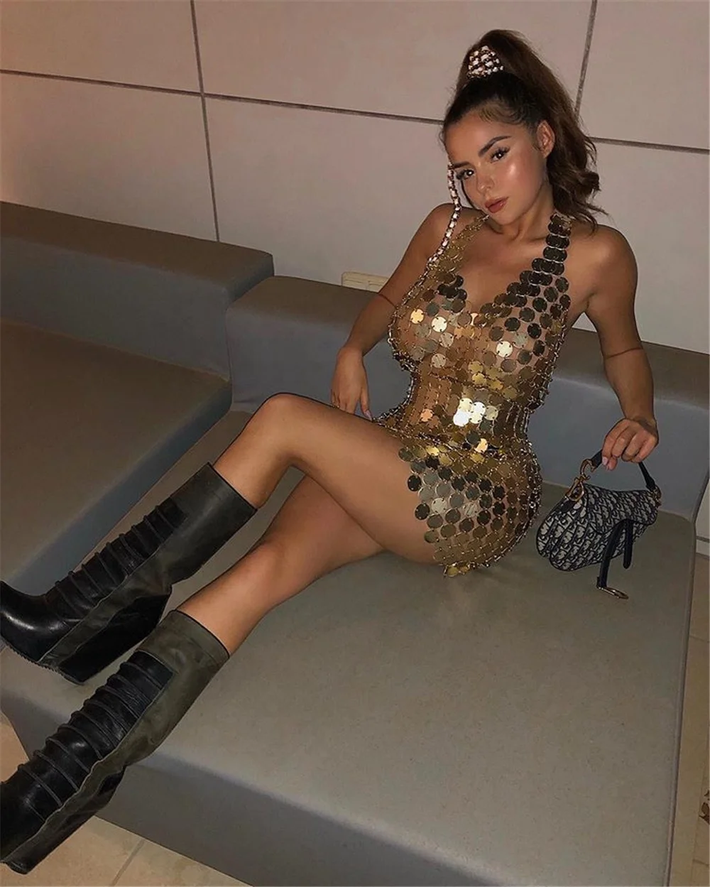 SHD1040 Fashion Golden Silver Sexy Ladies Sexy Halter Fish Scale Sequin Dance dress