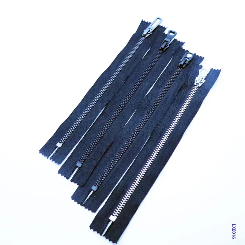 
 Сверхпрочная металлическая молния с y-образными зубцами  