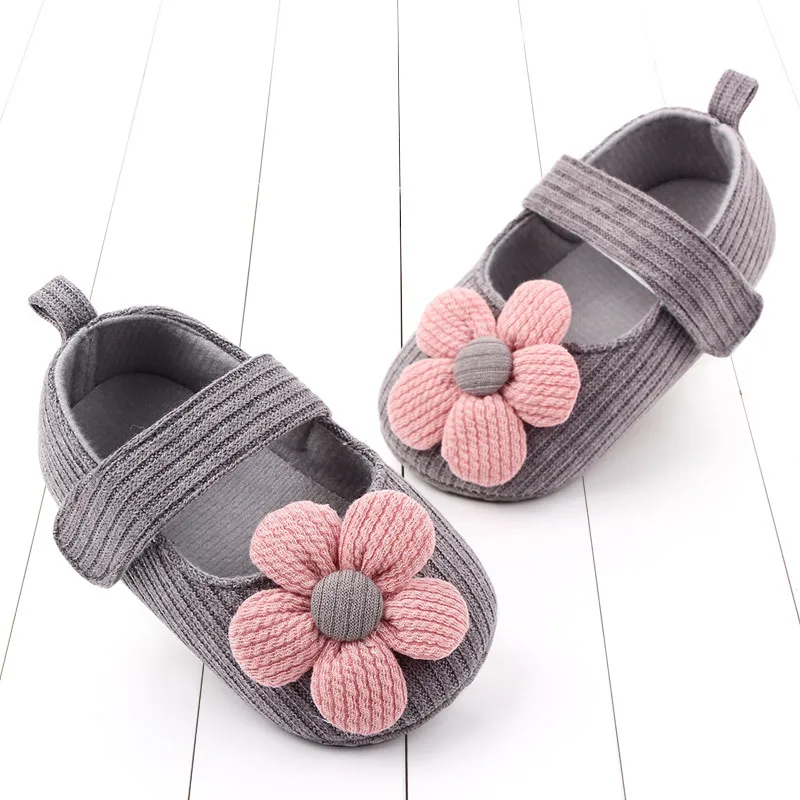 Baby Girls Cotton Shoes Retro Spring Autumn Toddlers Prewalkers Cotton Shoes Infant Soft Bottom First Walkers