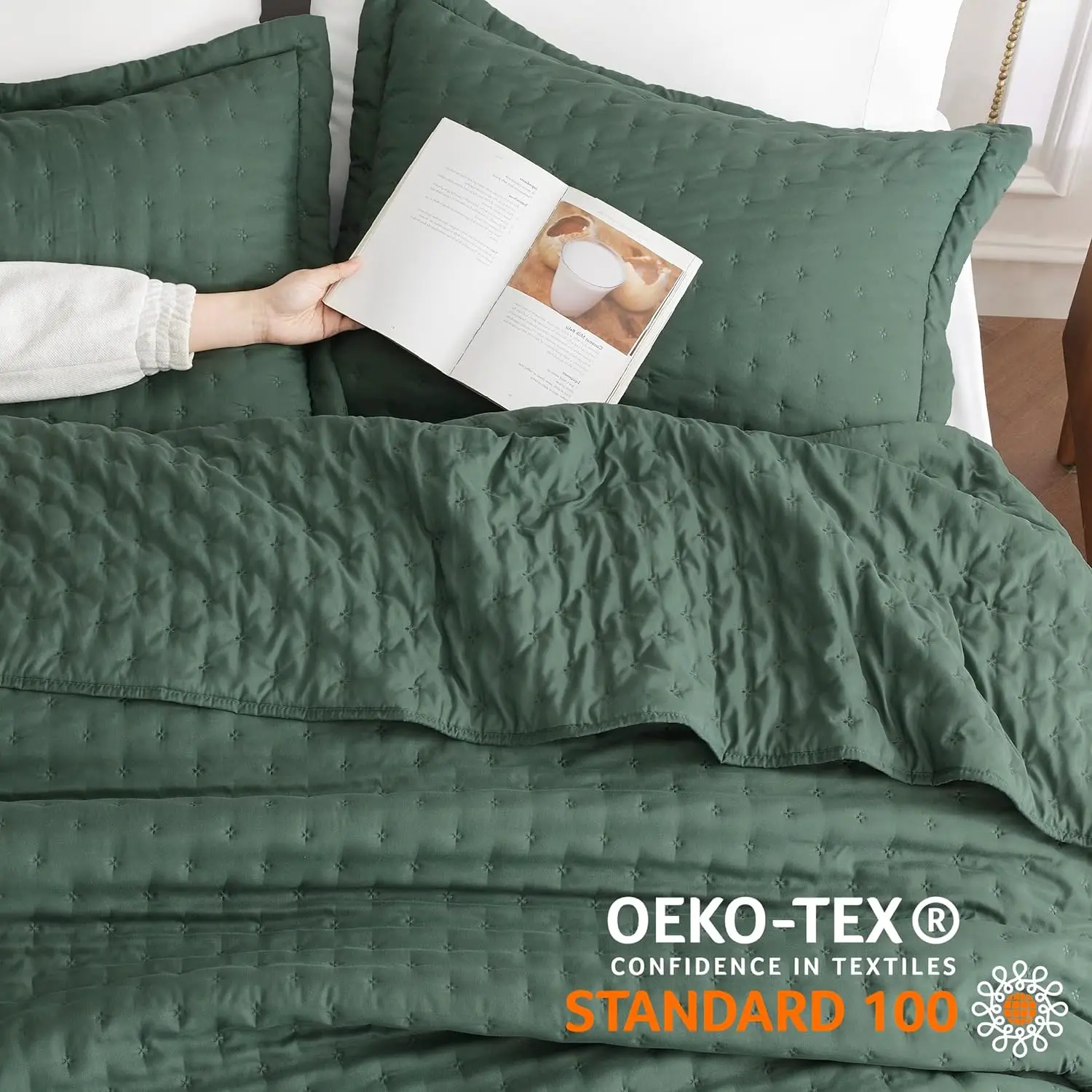 Latest european style bedspread king size velvet bedspread