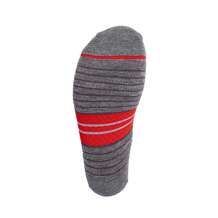 OEM socks Manufacturer Factory knitted Terry bottom custom low cut wool grip sports socks