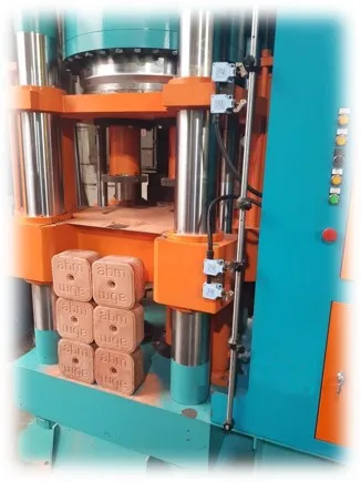 SALT BLOCK LICKING STONE  PRESS