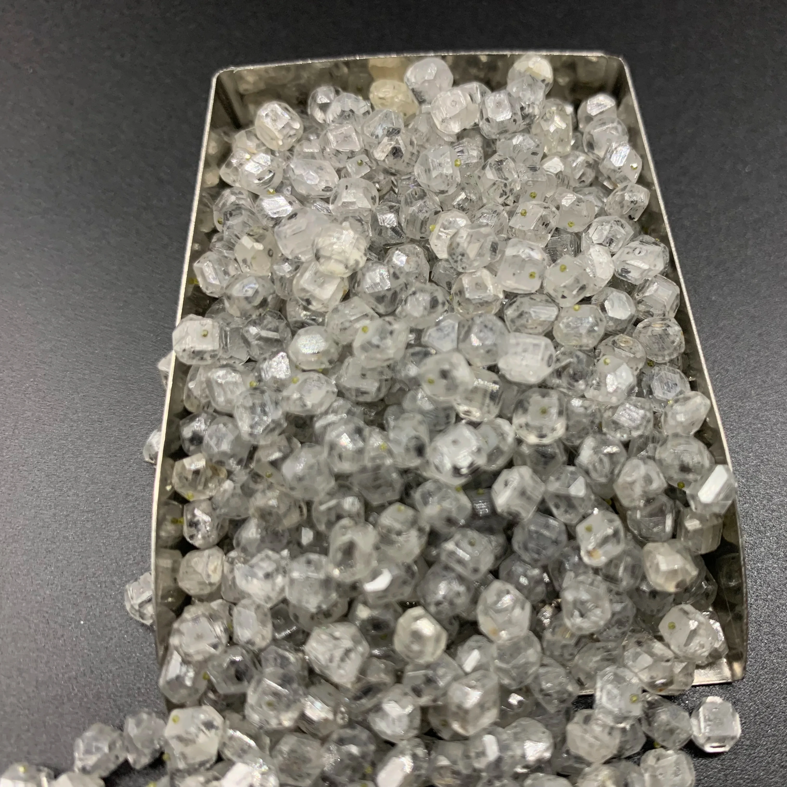 lab created diamonds wholesale uncut diamonds hpht rough diamond seller