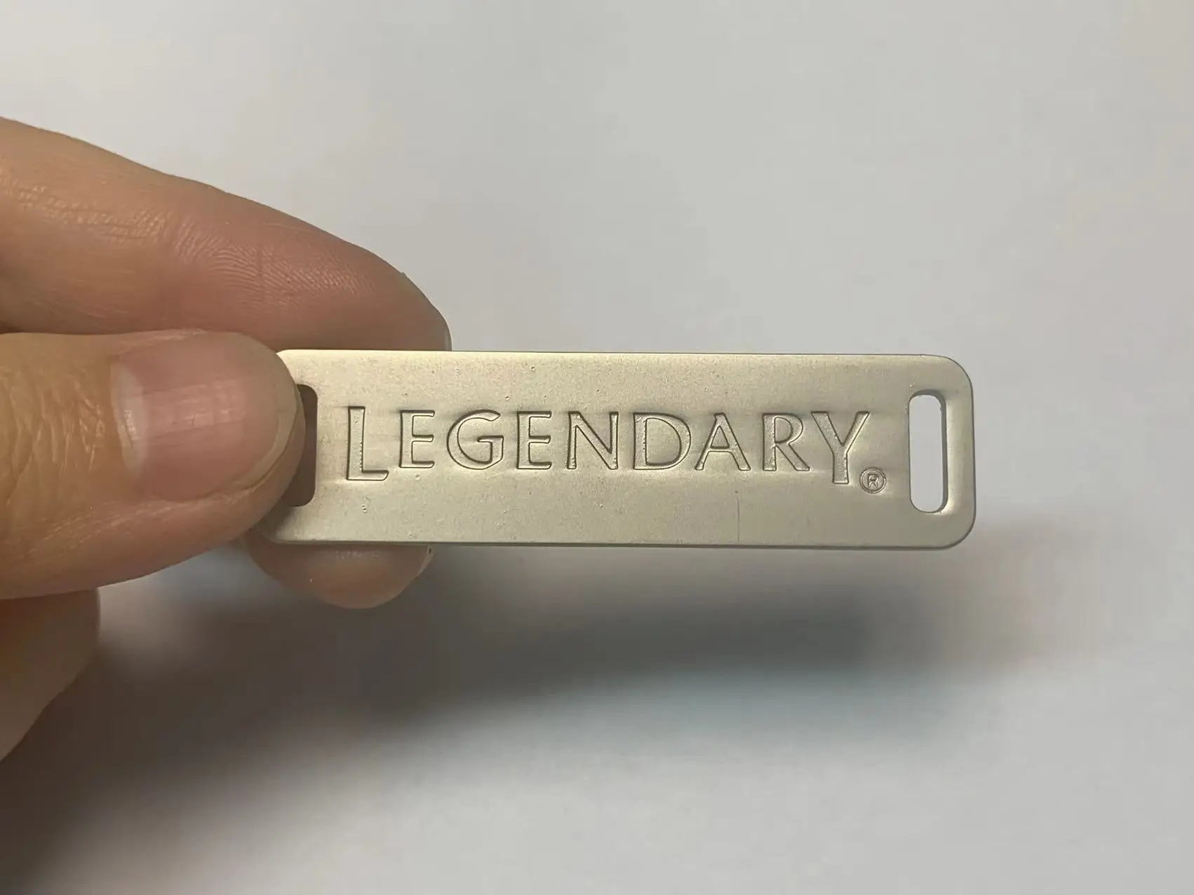 Manufacture customized brand logo engraved plate tag custom metal labels for garment