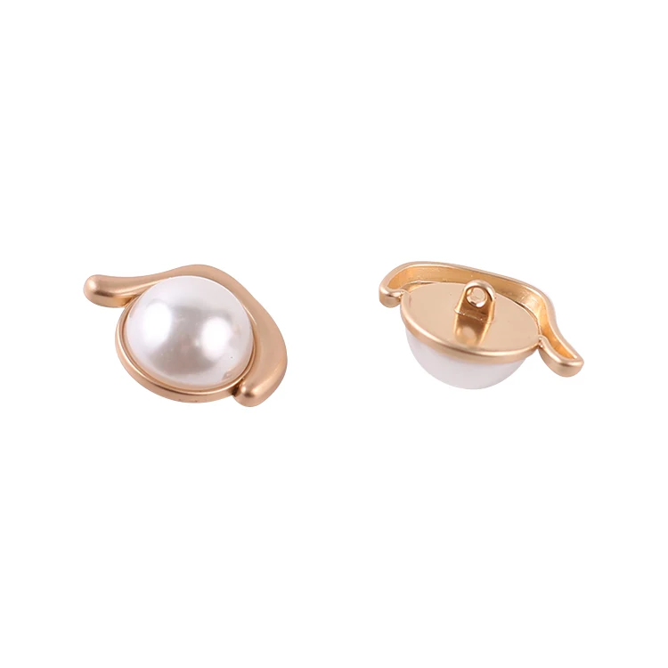 
2021 Manufacturer New Fashion Gold Round Decoration Metal Hand Sewn Button 