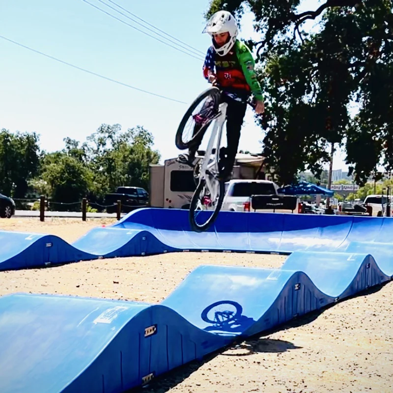 Outdoor sports Sports & Entertainment Plastic modular pump track velocity loop 2  exercise for Cycling & scooters bike workout