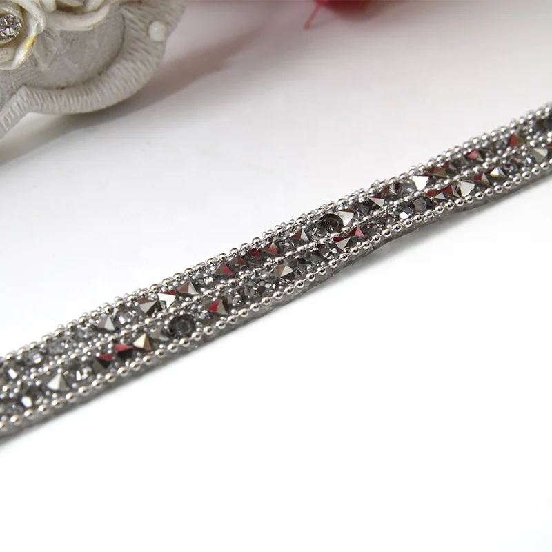 
Kavatar Wholesales Hotfix trimming rhinestone hotfix banding triple Copper bead chain rhinestone transfer tape iron trimming 