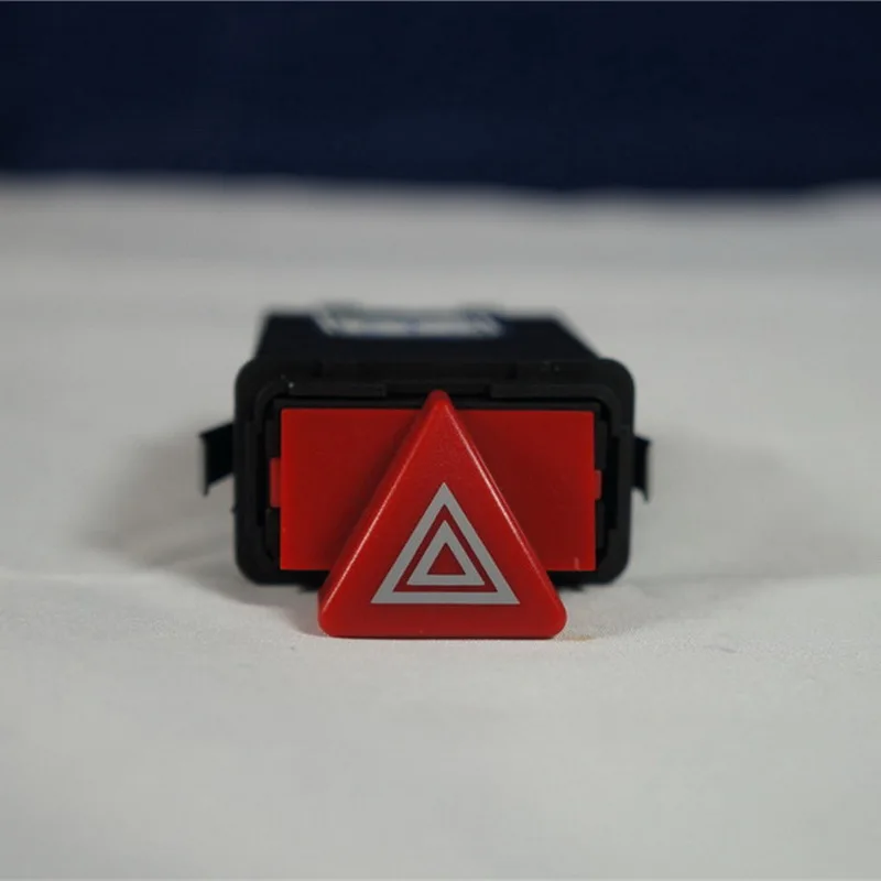Hot sale  Commercial Vehicles Hazard Warning Switch Emergency Warning Lights Switch 4B0 941 509 C 4B0941509C for Audi
