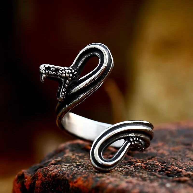 SS8-1042R Steel Soldier 2023 new Retro Punk Gothic Jewelry Trendy Stainless Steel Snake Ring For Women Men Gift