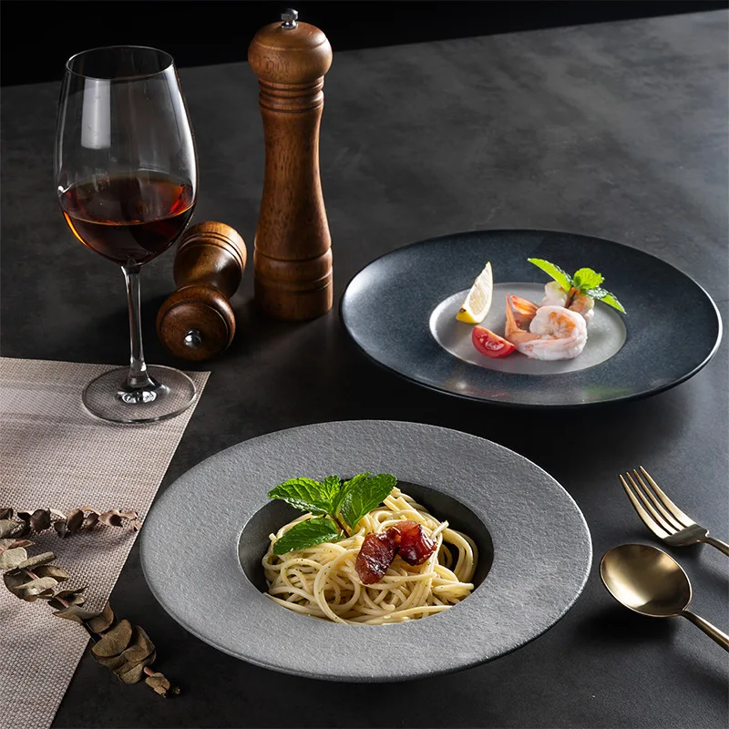 European Classic Design Matte Black Ceramic Plate Thick Soup and Salad Pasta Plate for Hotel Tableware for Western Restaurant