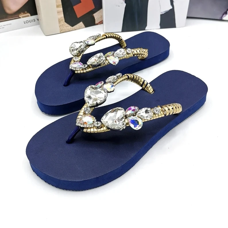 Wholesale Flip-Flops Slippers Luxury Diamond Chains Outdoor Flip Flops Women Beach Sandals Personalized