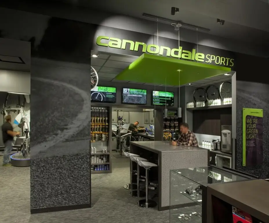 City Road Scooter Retail Store Bicycle Retail Display Stand Rack Mountain Bike Shop Display Furniture