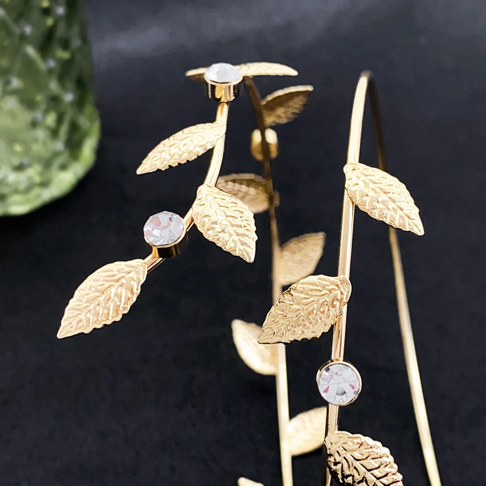 New fashion simple style hot sale gold plated jewelry leaf glass rhinestone big hoop alloy bracelet for women