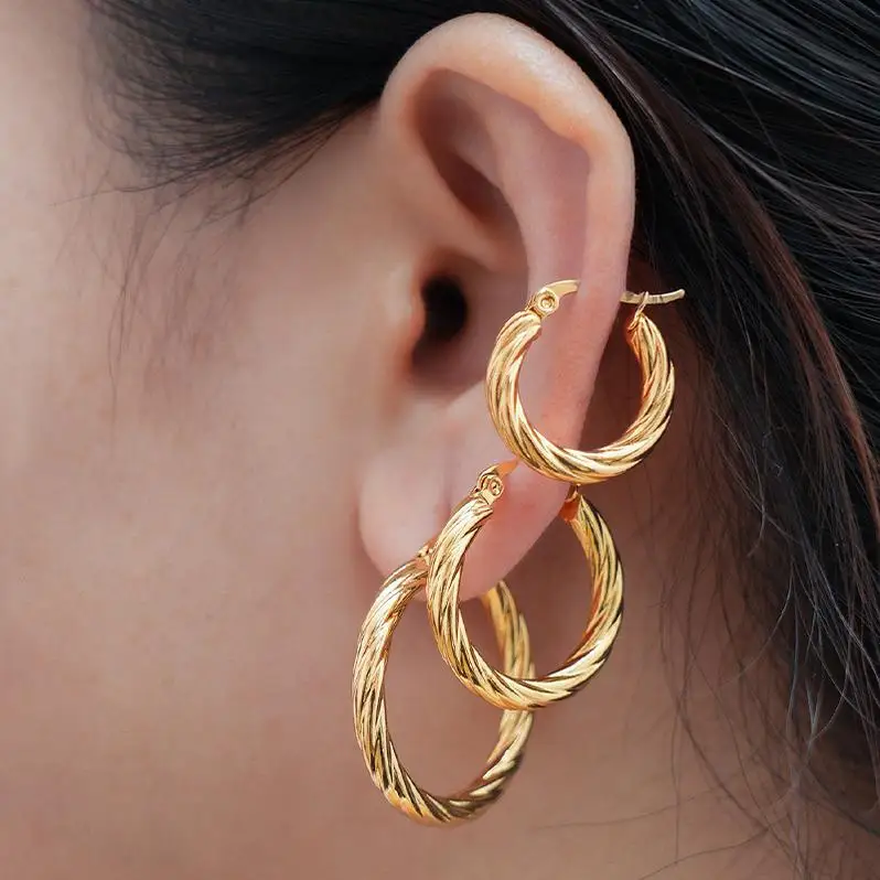 Stainless Steel AlloyStud Earrings For Women Shaped Oem/Odm Ladies Moon Acrylic For Girls Stylish Low Price Men Medical Earring
