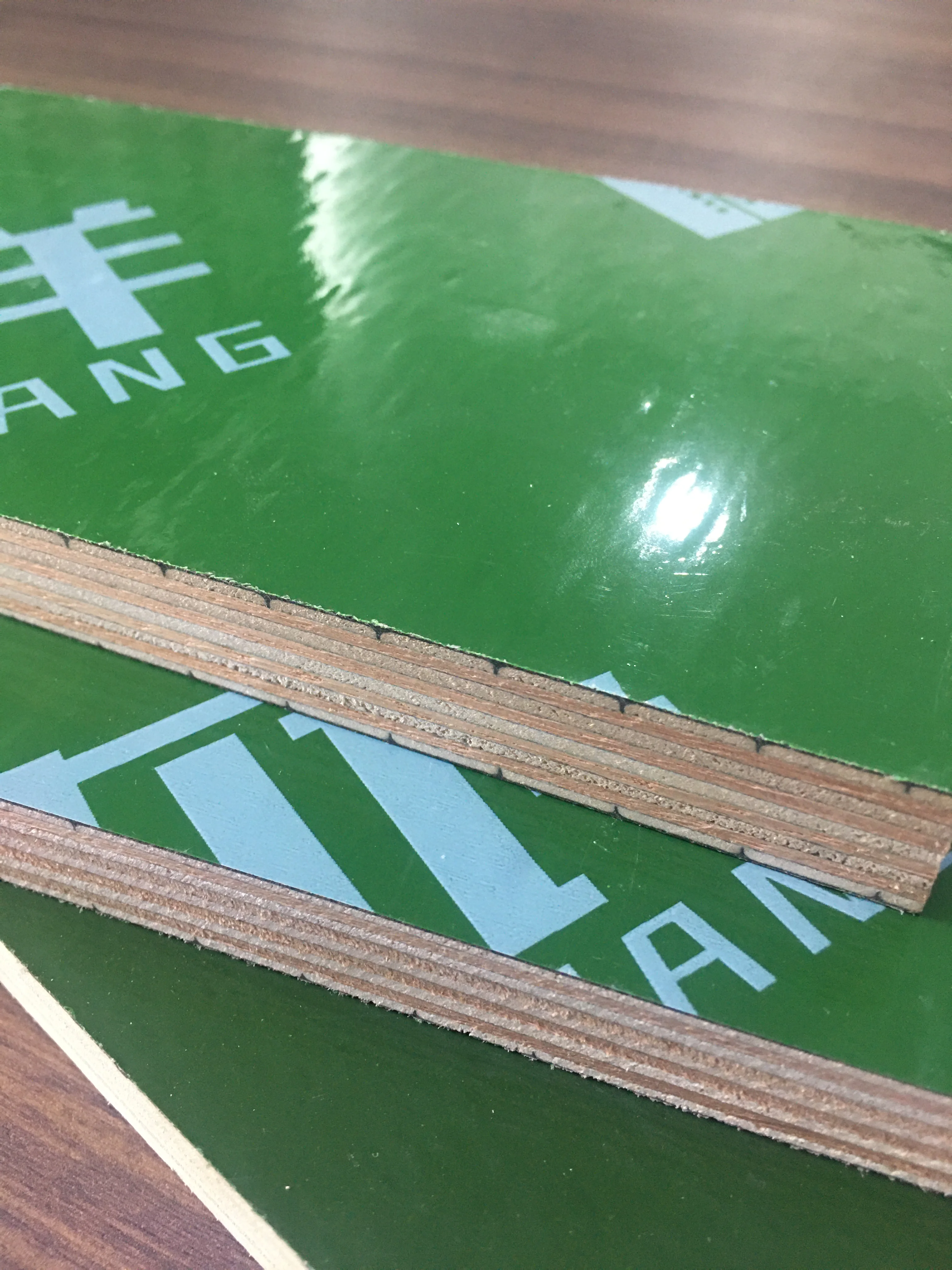 green film faced plywood 18mm 4x8 WBP phenolic board for concrete construction