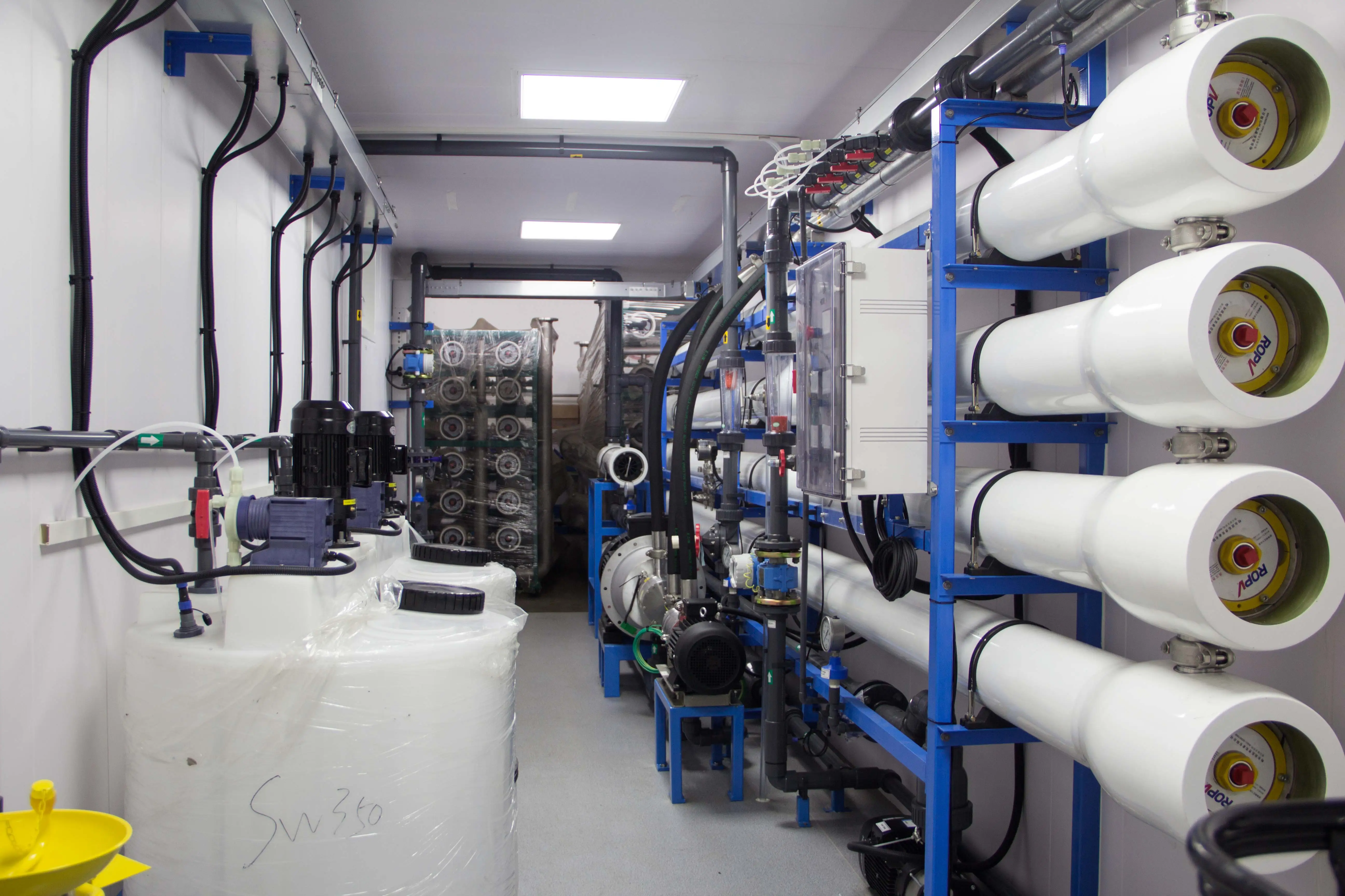 Mobile Desalination Plant Seawater Desalination RO System for Industry