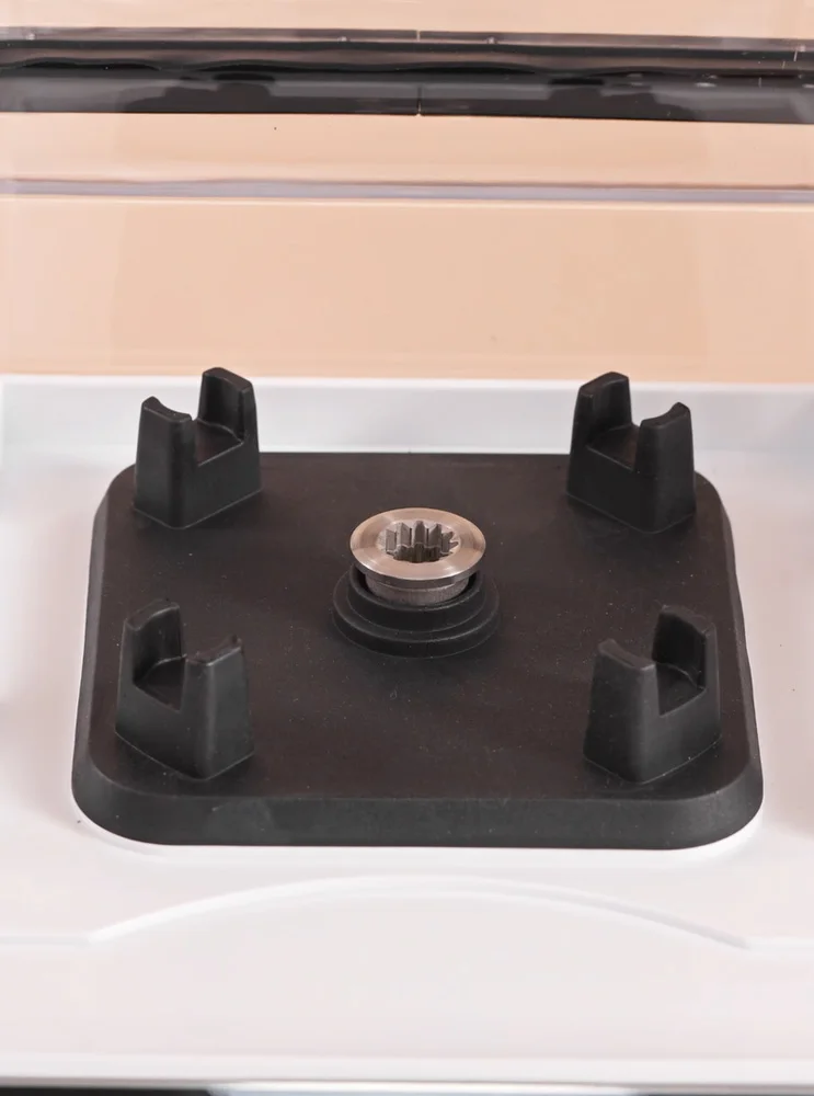 2.5Hp Carbon Brushless DC Motor Blender With Soundproof Cover Commercial Smoothie Blender Machine