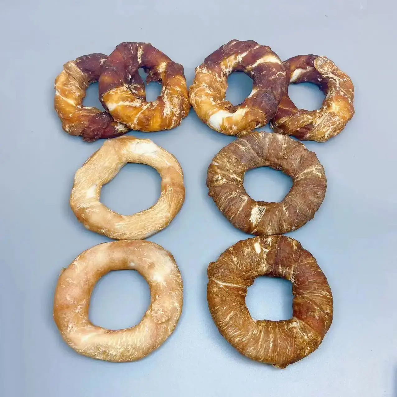 Собака из воловьей кожи Цыпленок утка пончики для маленьких и средних собак молярная палочка большие закуски оптовая продажа