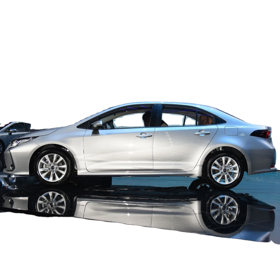 Флагманский автомобиль 2023 1 5