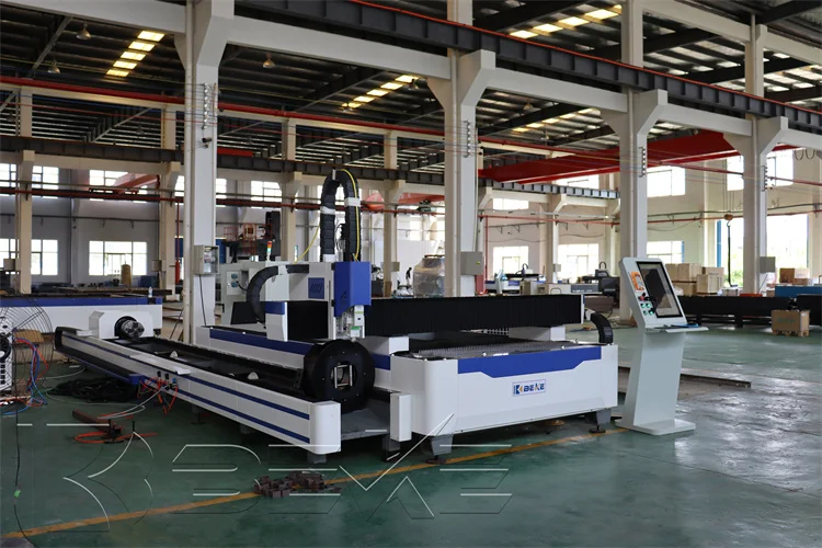Automatic Laser Pipe/Plate Cutting Machine 3000W Economical Metal Sheet and Tube Laser Cutting Machine