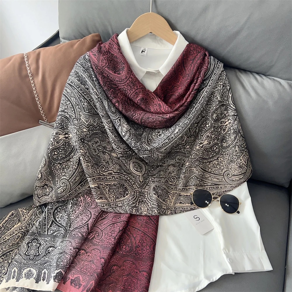 Wholesale Printed Cotton Hijab 85*180cm Custom Designer Cotton Scarf for Women Autumn Winter Shawls Stylish