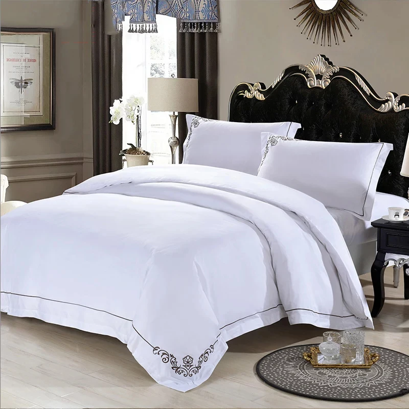 wholesale luxury 5 star hotel embroidered bed linen in bedding duvet cover sets