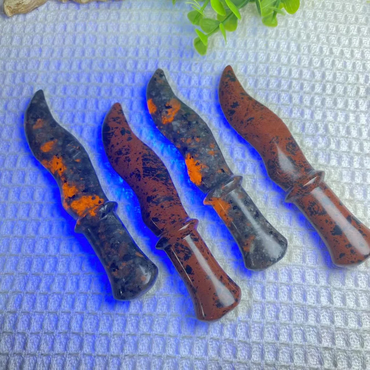 Natural Stone Dagger Carving Craft Crystal Knife Model Feng Shui Style Decoration Unique Yooperlite Gift