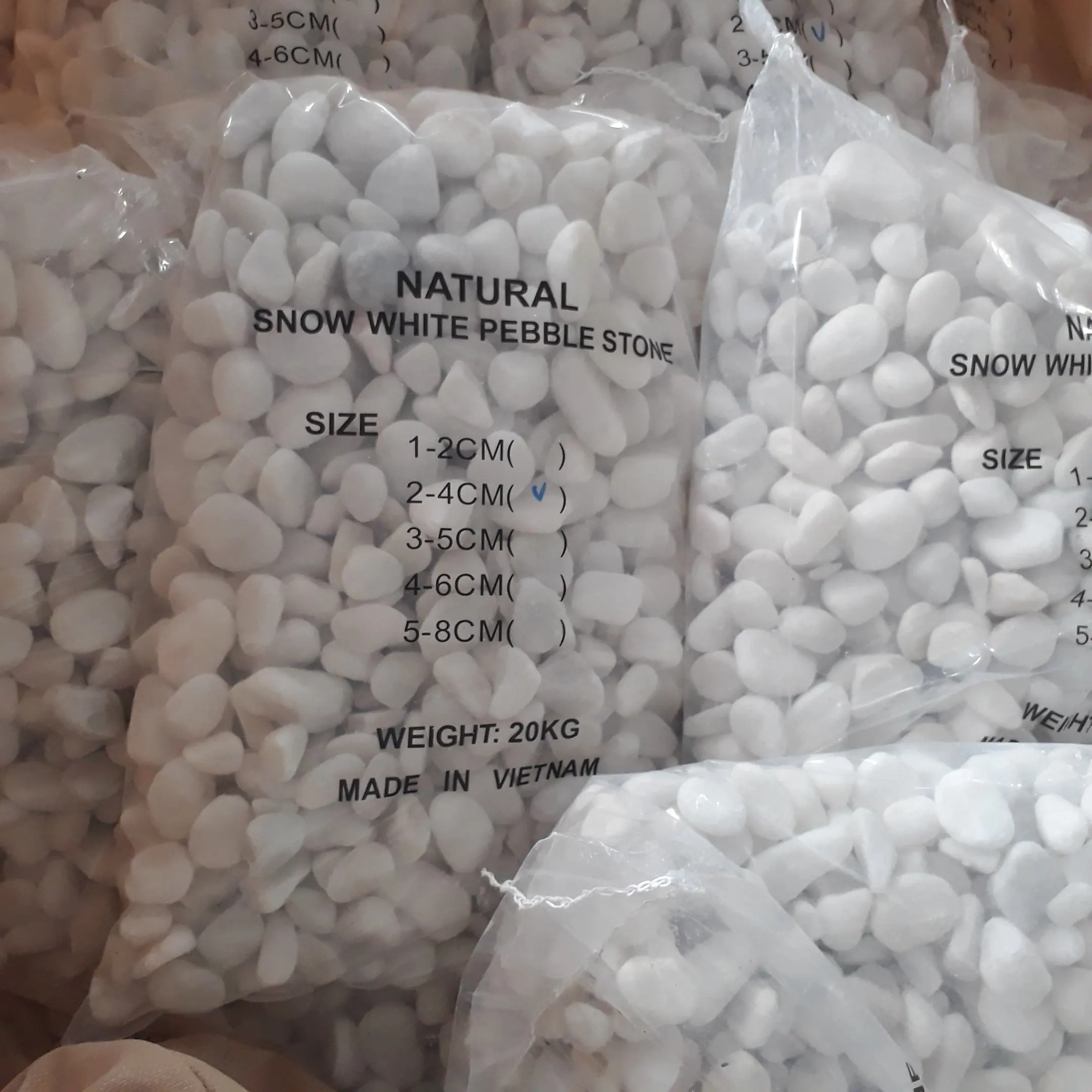 Customized Size Snow White Natural Pebble Stone for Landscaping Paving Decoration rounded Tumbled Cobble Pebble Type