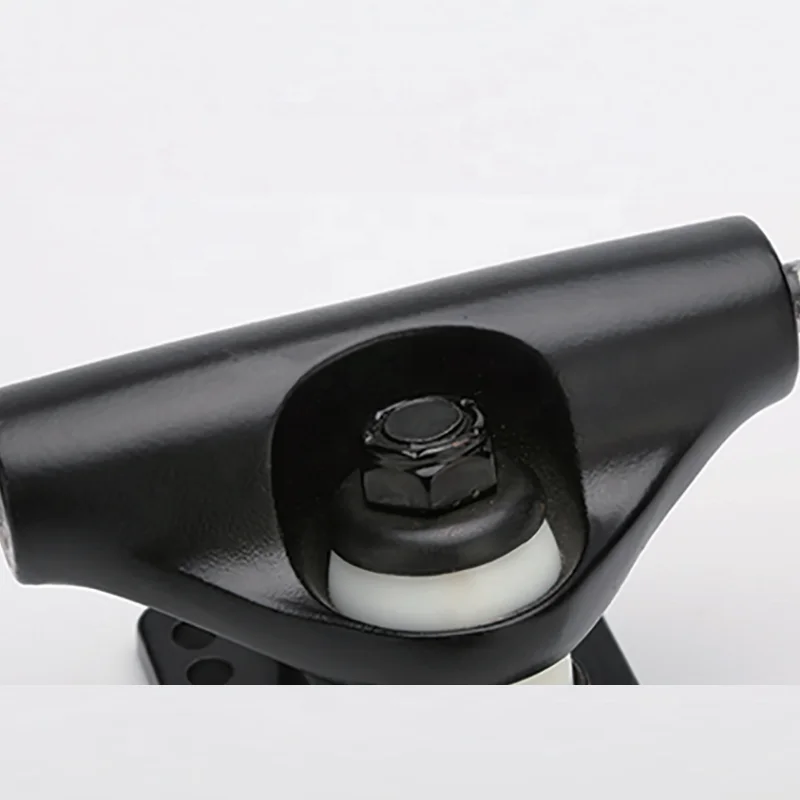 Pro 3.5' skateboard truck with good bushing for plastic skateboard