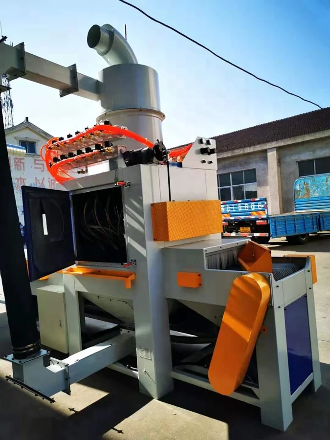 JL Automatic Conveyor belt sand blasting machine  with 12 pcs blasting guns for  clutch plate blasting