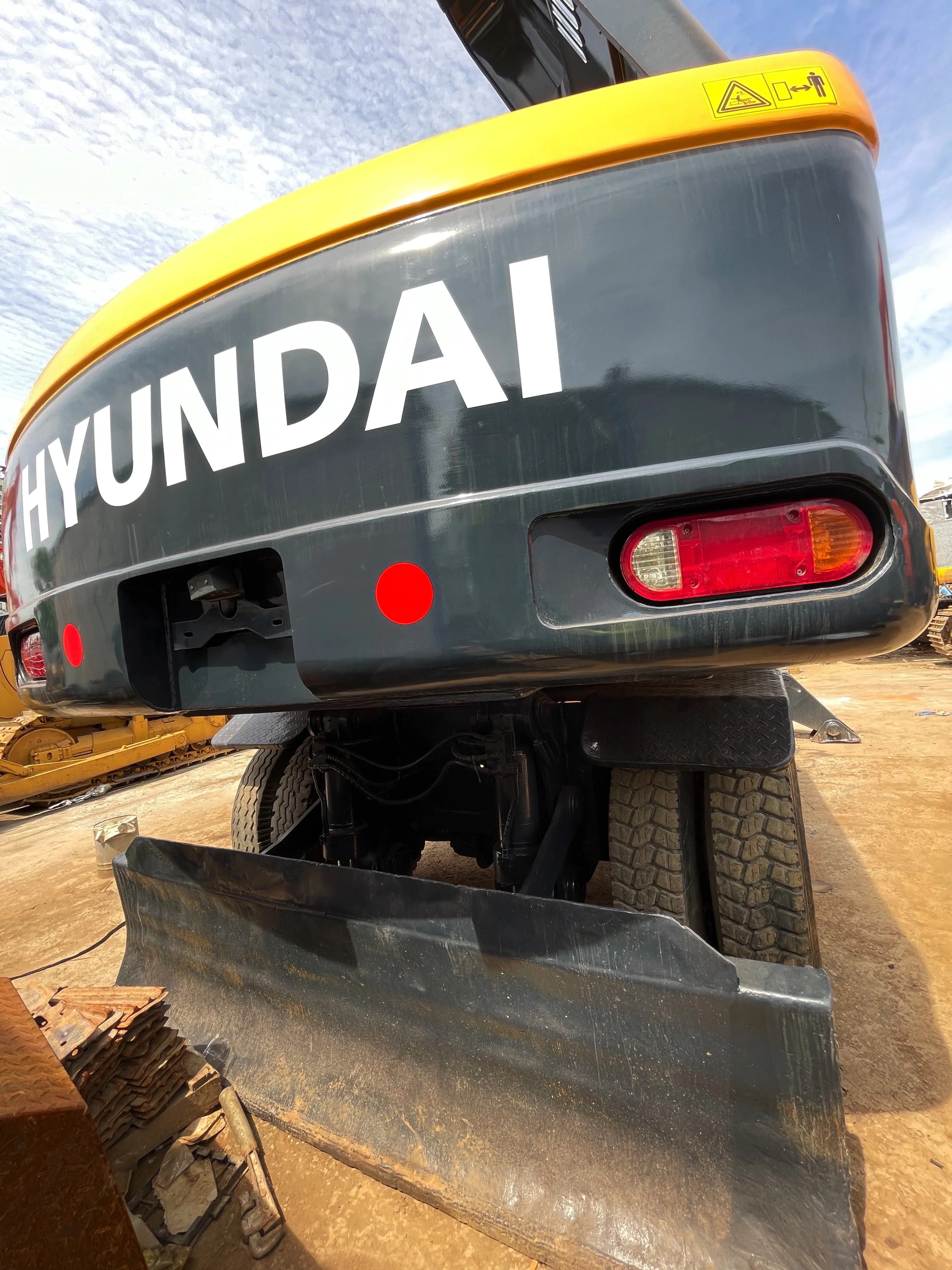 Used 2021 Wheel Excavator Hyundai 210 Used Hyundai Wheel Excavator Korea