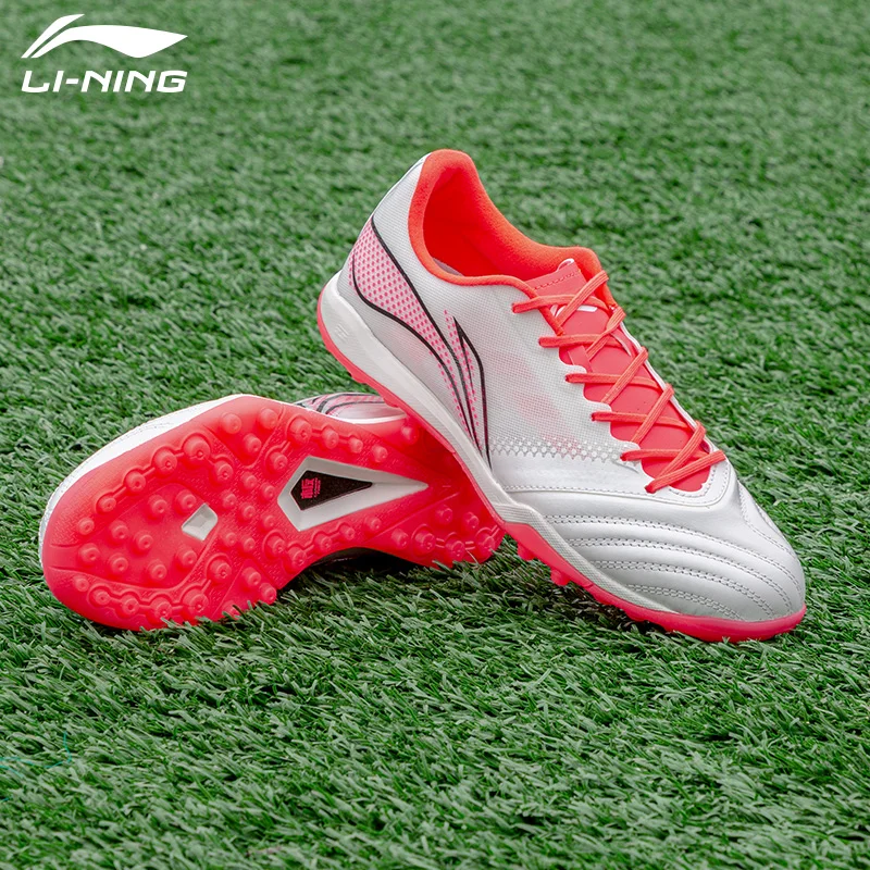 2022 New Men Non Slip Professional Soccer Boots Sneakers Toe Football Shoes Breathable Sports Shoes Football Boots