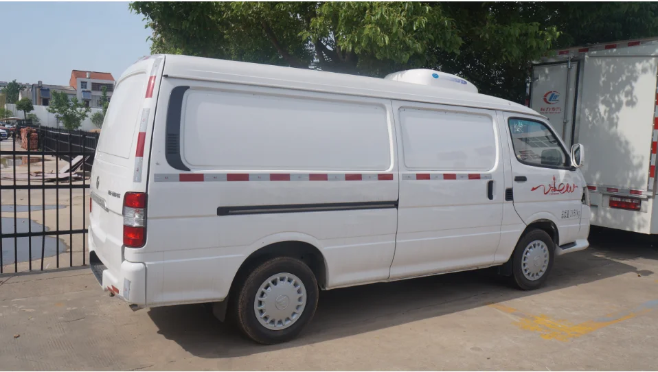 4*2 Mini refrigerator van truck  cargo truck box refrigerator trucks for Vaccine carrier for seafood and frozen food