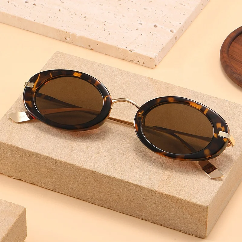 Custom Logo New Fashion Small Oval UV400 Steampunk Sunglasses Gradient Colorful Metal Frame Irregular Men Women Sunglasses