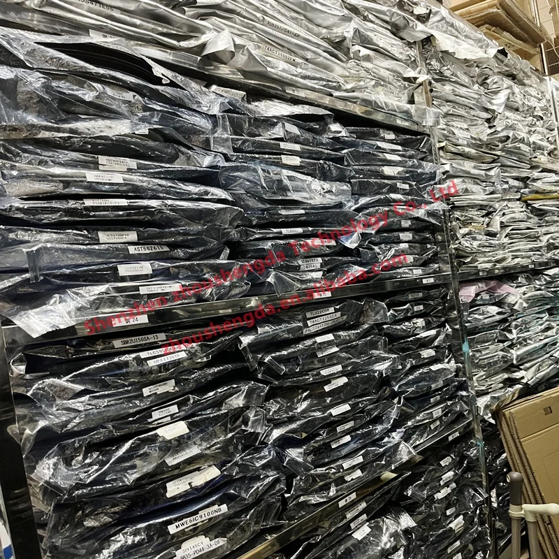 MAX3232ESE+T MAX3232 SMD SOIC-16 driver transceiver brand new