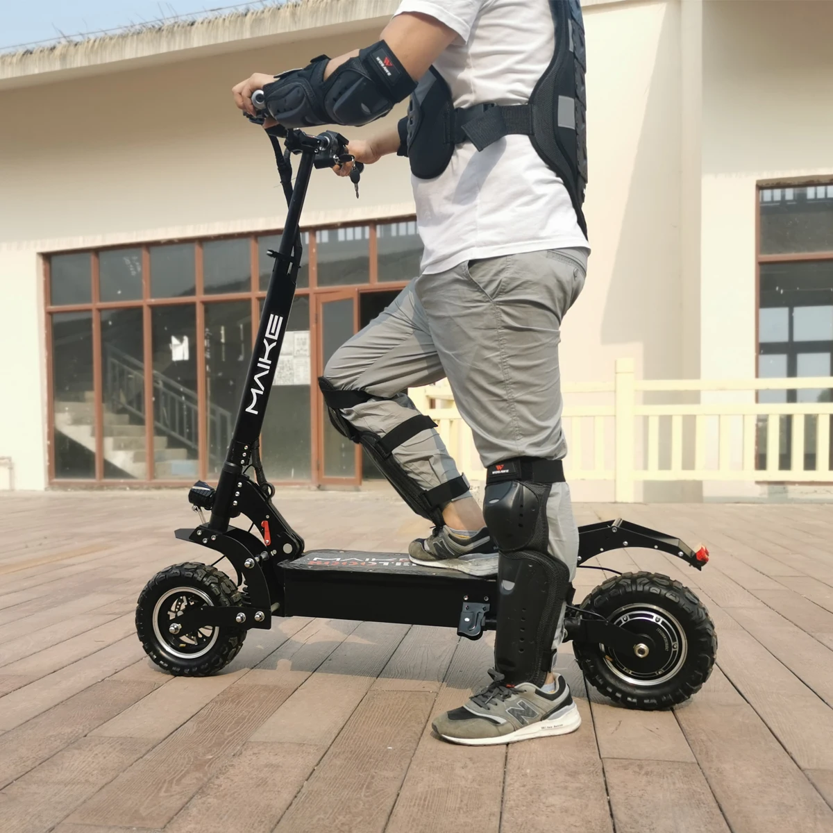 Maike MK4 1200W 40ah 130KM Dual motor foldable electric scooter with seat dropshippinig adult wholesale off road e-scooters fast