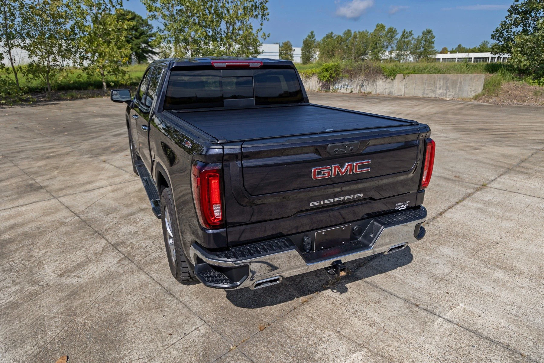 hard tri fold pickup bed tonneau cover for 2016 -2018 navara np300 frontier