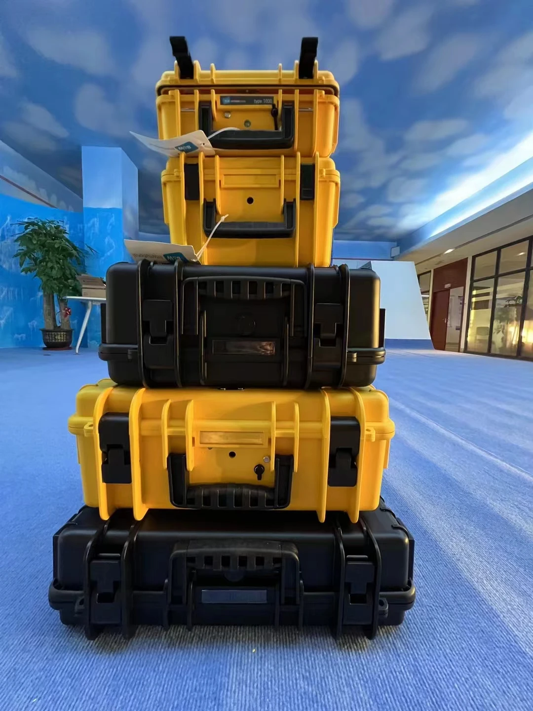 GPS Beidou BDS LBS Tracker Electronic Lock Case