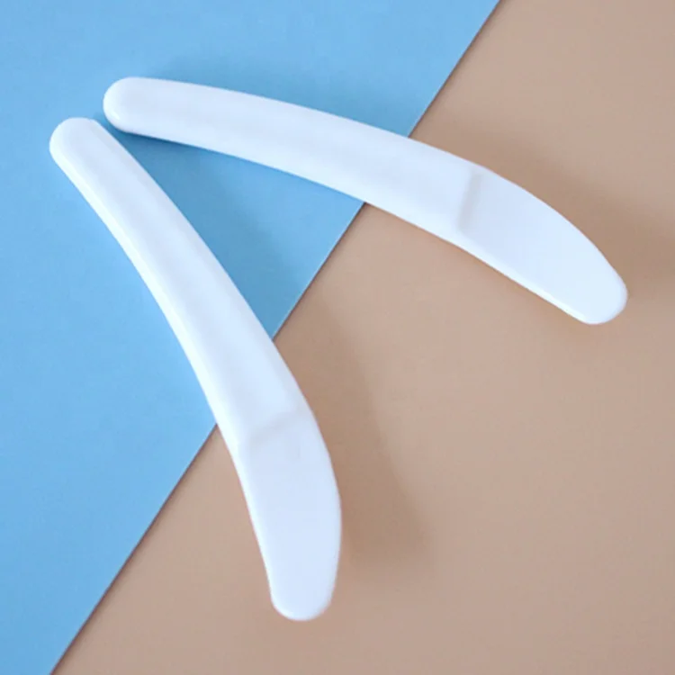 Косметический набор с экологически чистым пластиковым шпателем для белых глаз, изогнутая мини-ложка для крема