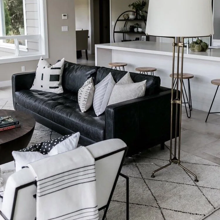 
Modern Sectional Sofa European Style House Living Room Furniture 3 Seater Leather Sofa Made In China 