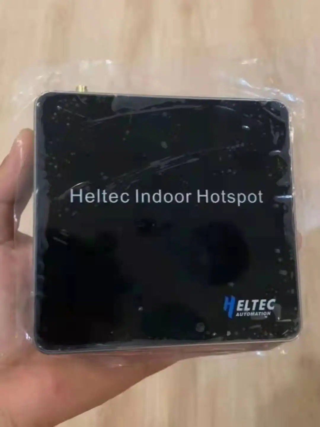 2022 brand new in stock Helium HNT Heltec  Indoor Hotspot Helium LongFi EU68/US915/AS923