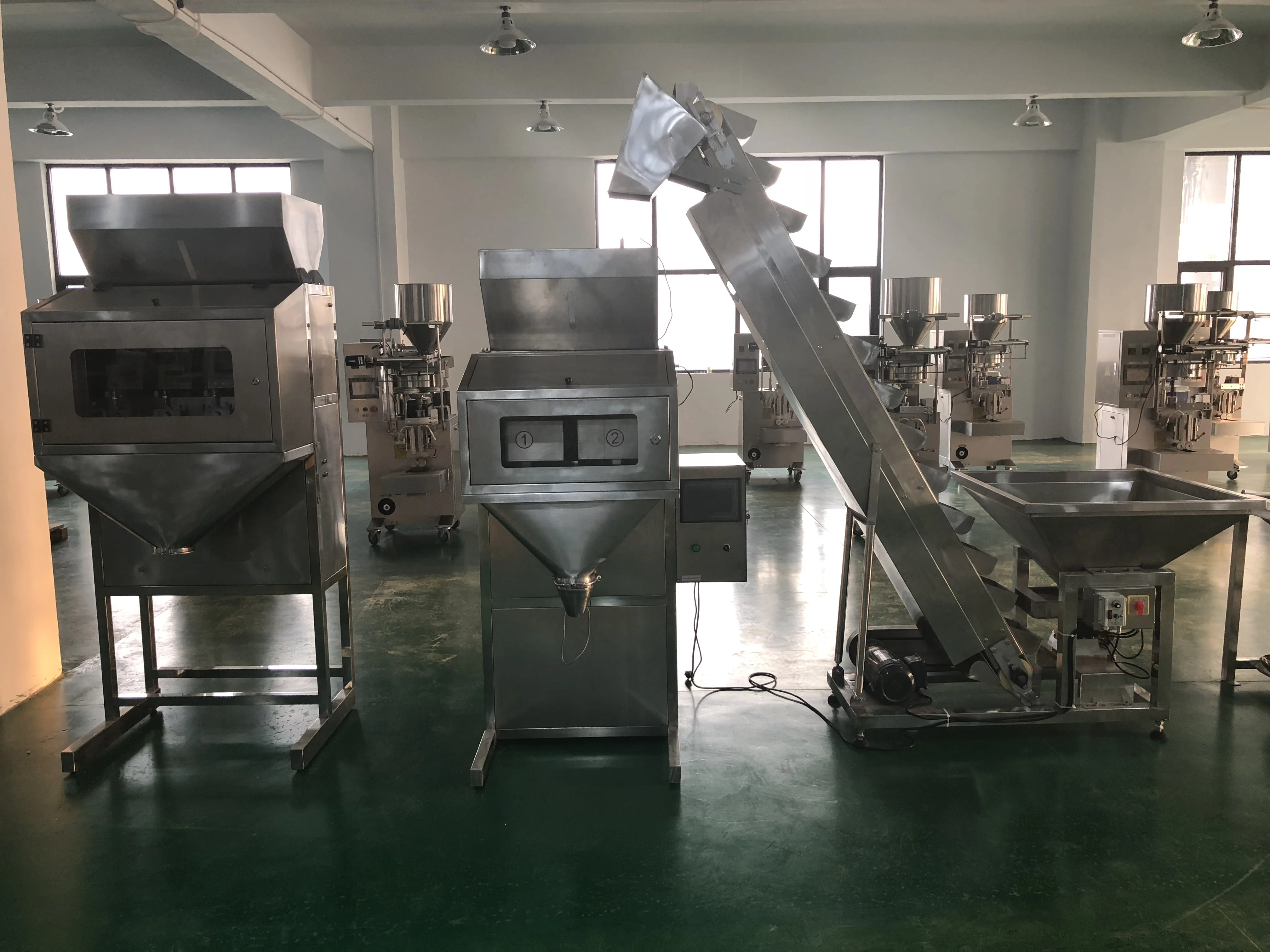 Semi Automatic Rice / Nuts / Grain / Seed / Beans / Granule Weighing Filling Machine