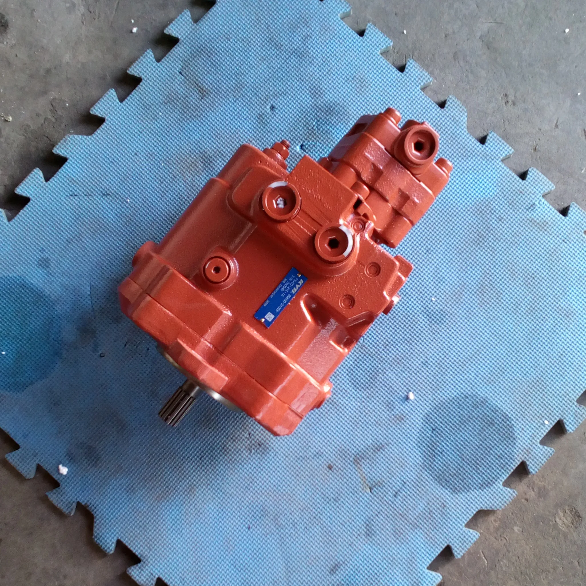 Kubota KX121 главный гидравлический насос KX121-2 PSVD2-21E