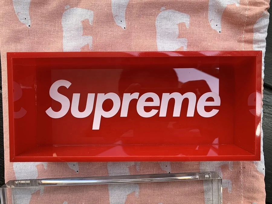 acrylic lucite box-01.jpg