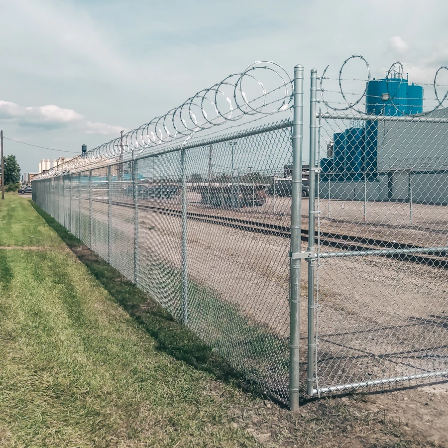 Hot Dip Galvanized Zinc Coated Cyclone Wire Diamond Mesh Chain Link Fence