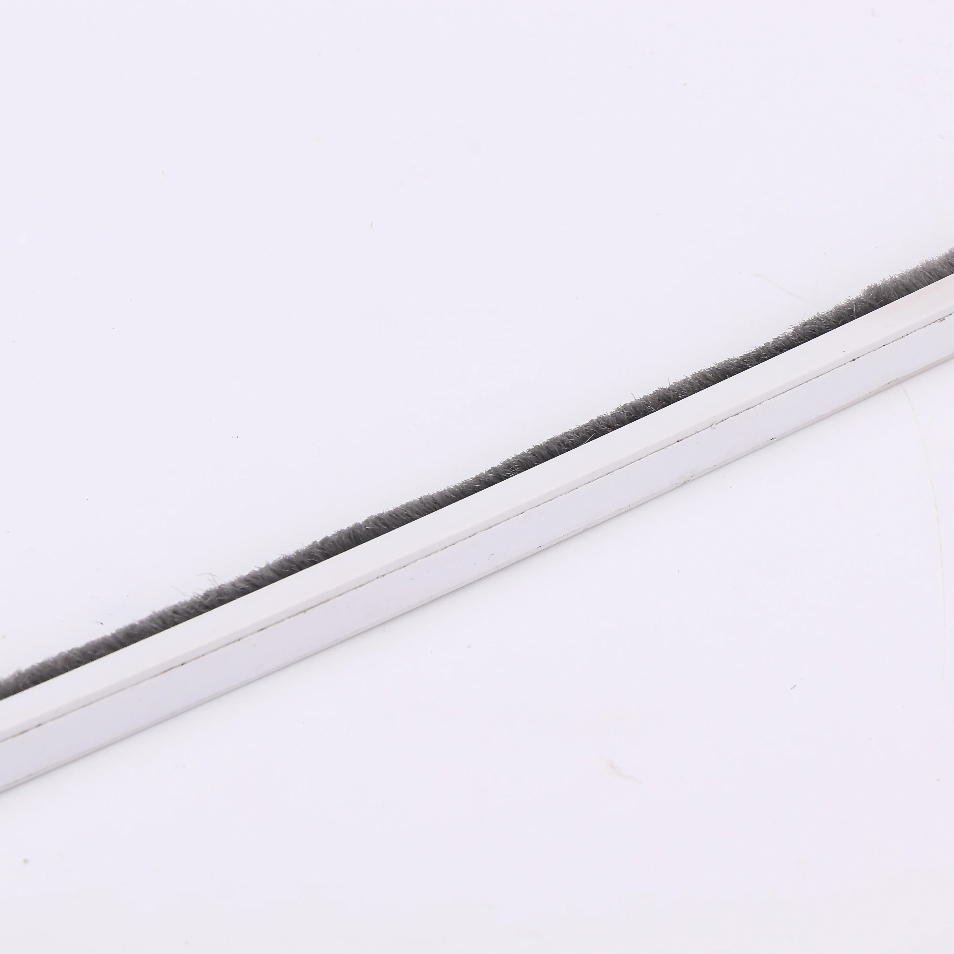 Fire and Smoke Seal Fire Resistance Door Sealing Strip/Flexible dustproof door bottom sealing weather strip sound insulation