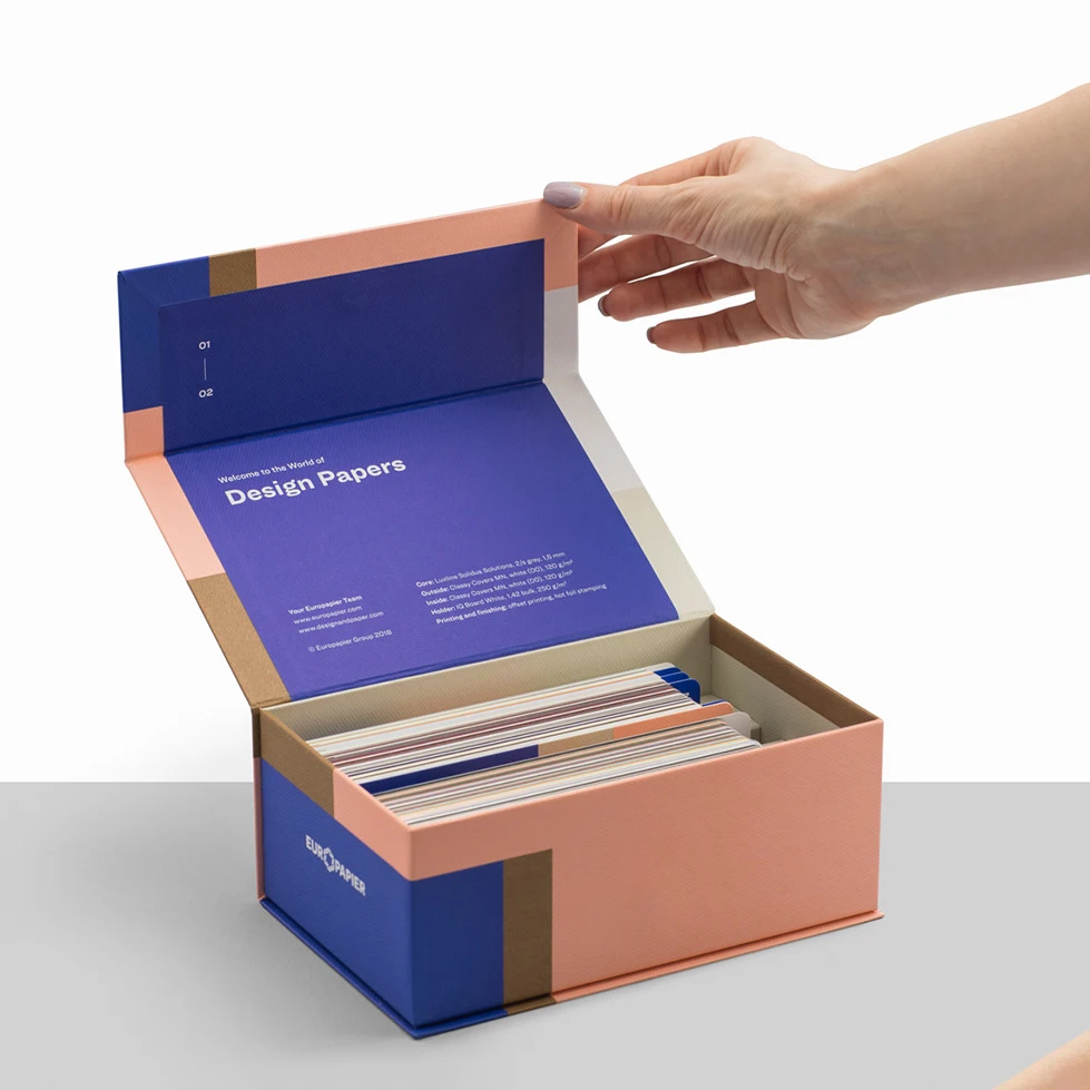 OEM Factory Design Recycling Pattern Rigid Cardboard Packaging Card Storage Paper Magnetic Gift Box Tarot Card Box